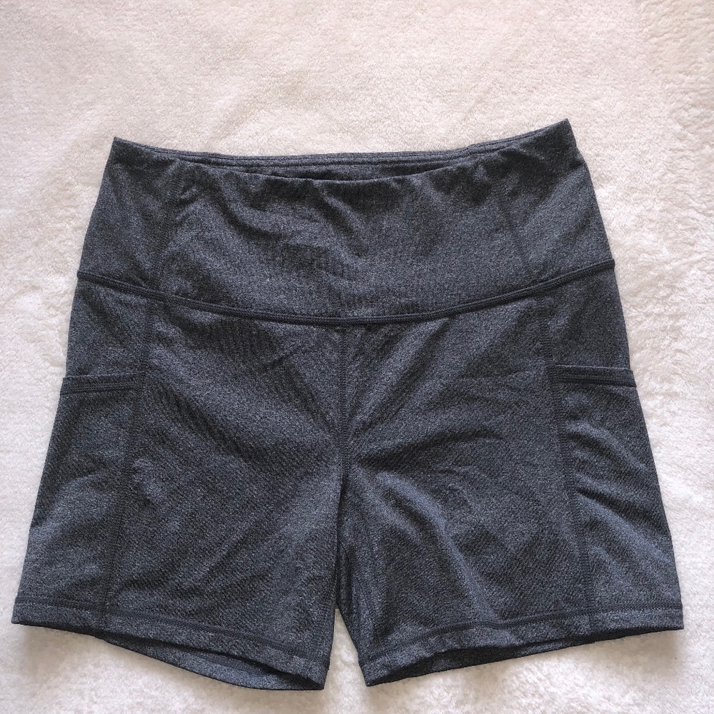 Reebok Grey Shorts - Picture 3 of 3